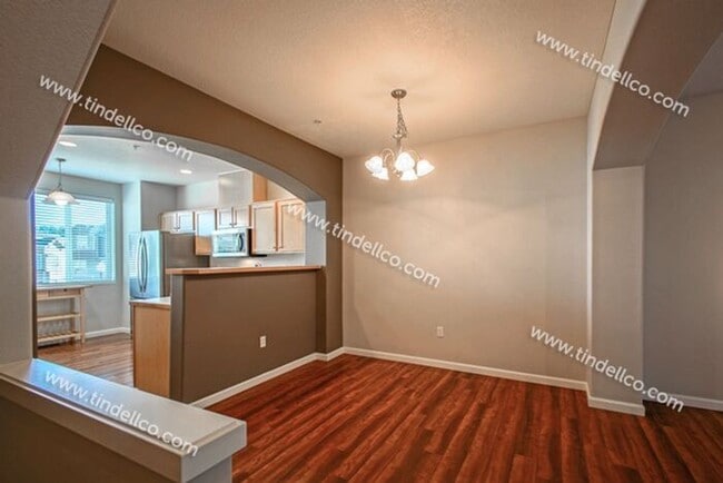 Building Photo - Cozy Townhome in Beautiful Progress Ridge-...