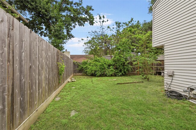 Building Photo - 5106 Spruce Forest Dr