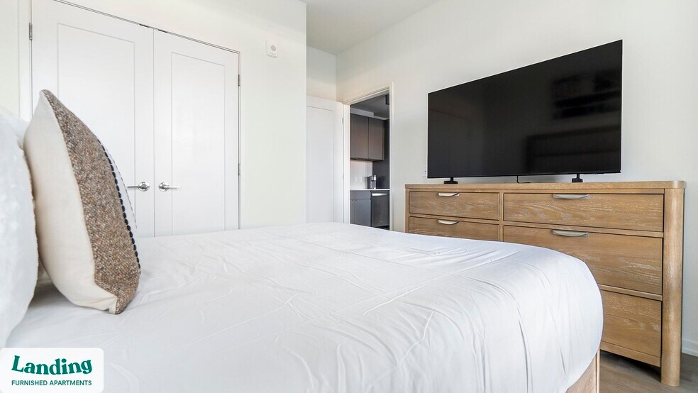 Building Photo - 815 Madison St