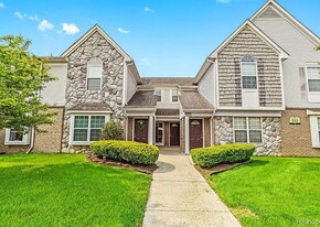 Building Photo - 213 Oakbrooke Dr