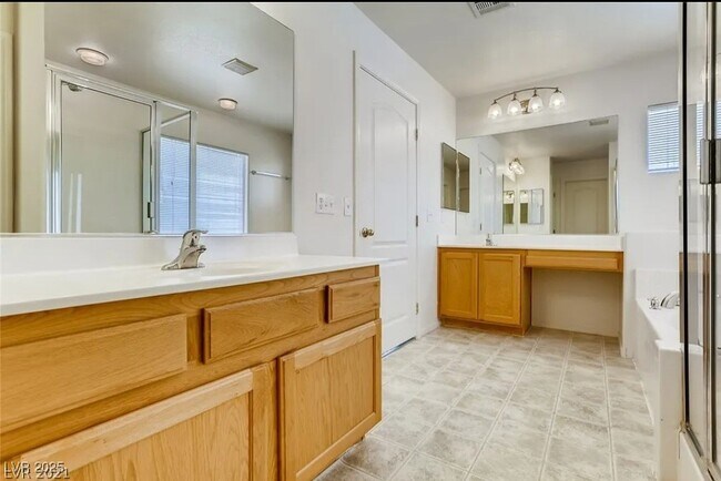 Building Photo - 8973 Quintessa Cove St