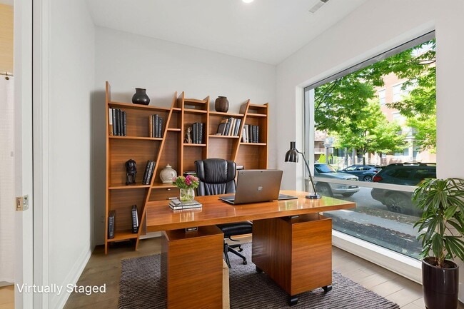 Building Photo - 801 N 6th St