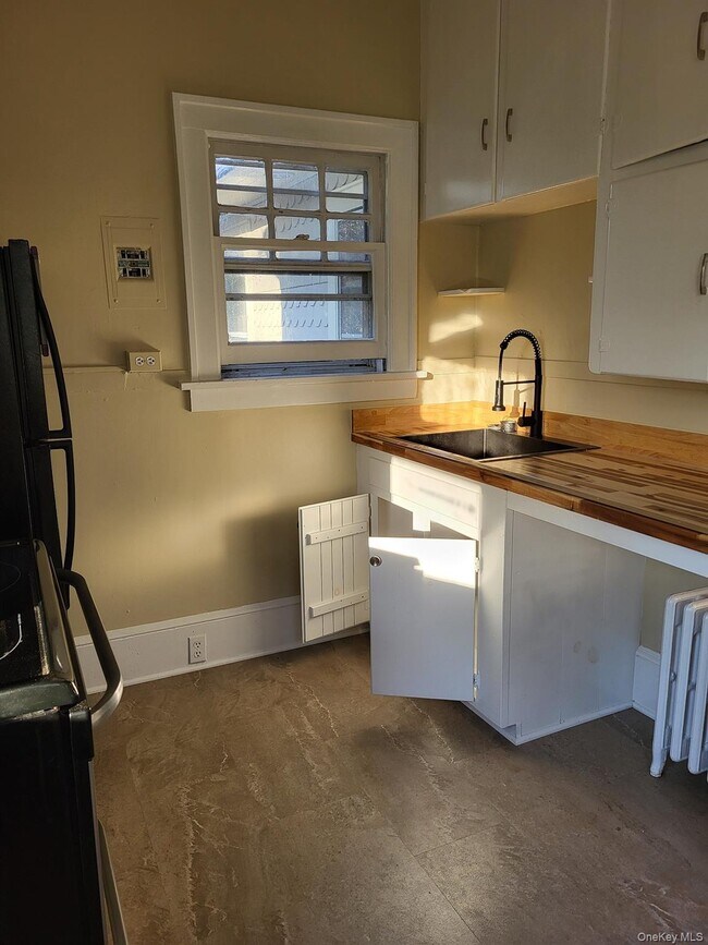 Building Photo - 32 Oakland Ave