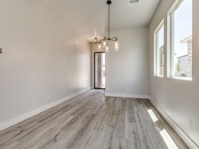 Building Photo - Beautiful New Construction Home in Edmond/...