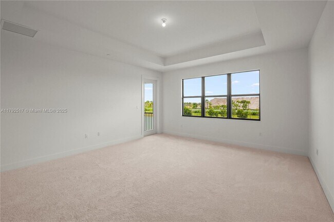 Building Photo - 12865 Wingspan Ct