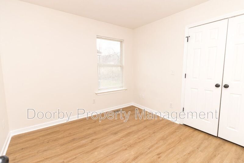 Building Photo - 2310 Cushman St