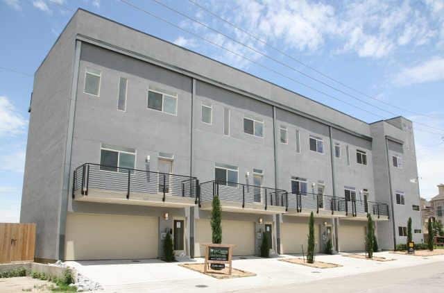 Building Photo - 5707 La Vista Dr