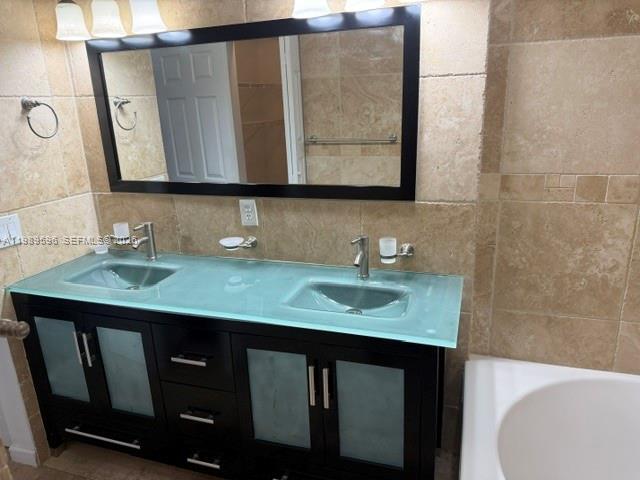 Building Photo - 5654 NW 112th Pl