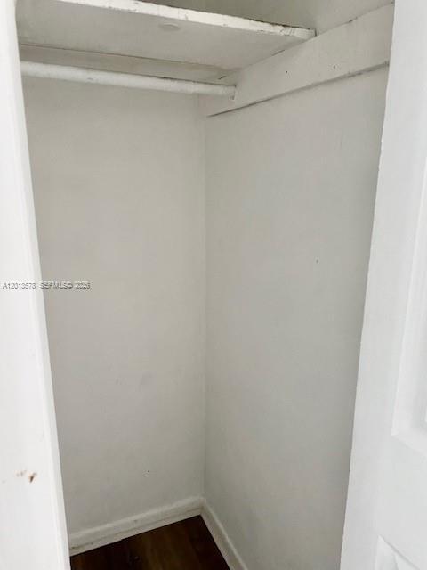 Building Photo - 517 Menendez Ave