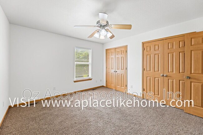 Building Photo - 8626 N Cleveland Ln