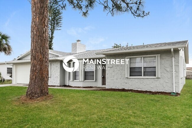 Building Photo - 3 Bedroom Pet-Friendly Home in Port St. Lucie, FL with Main Street Renewal