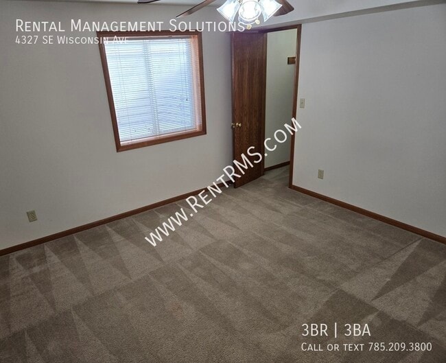 Building Photo - 4327 SE Wisconsin Ave