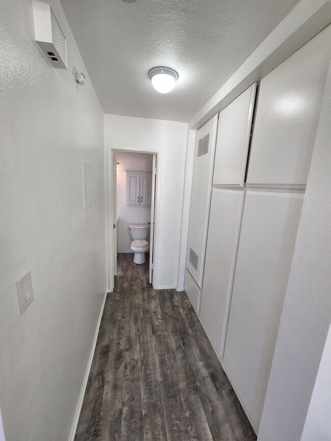 Building Photo - 11761 Colima Rd