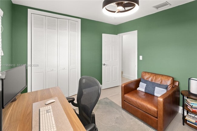 Building Photo - 17341 SW 74th Ave