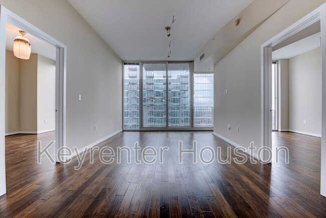 Building Photo - 5925 Almeda Rd