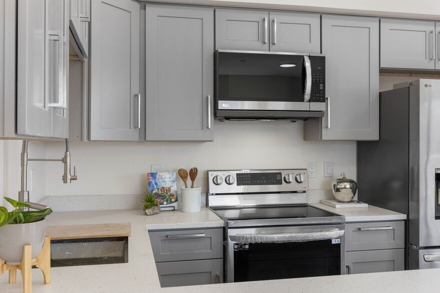 Building Photo - 3576 W 66th Ave