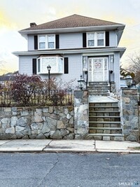 Building Photo - 12 Hillside Ave