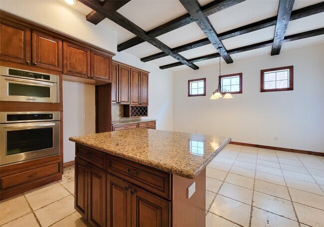 Building Photo - 1801 W 24th St