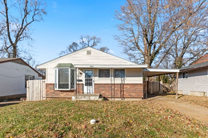 Building Photo - 10805 Spring Garden Dr