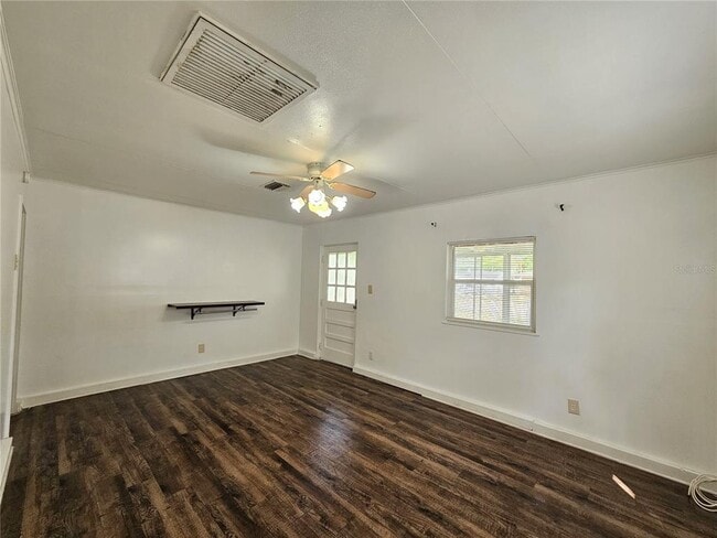 Building Photo - 5706 Dr M.L.K. Jr St N