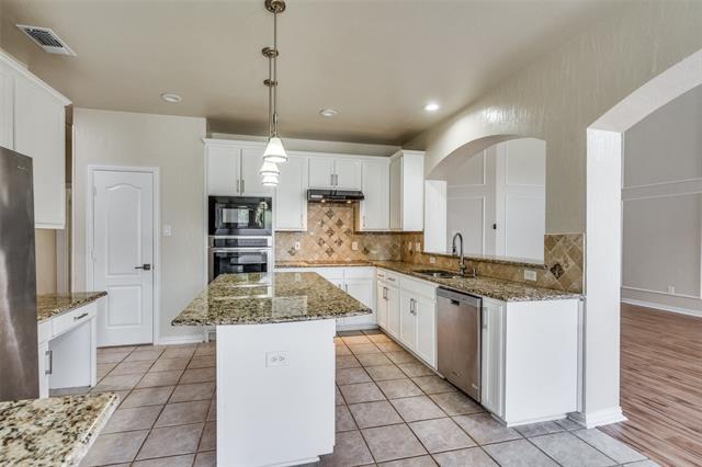 Building Photo - 4612 Old Pond Dr