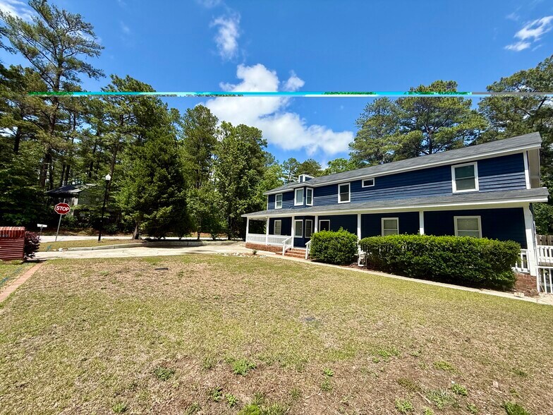 Building Photo - 160 Whitwood Cir