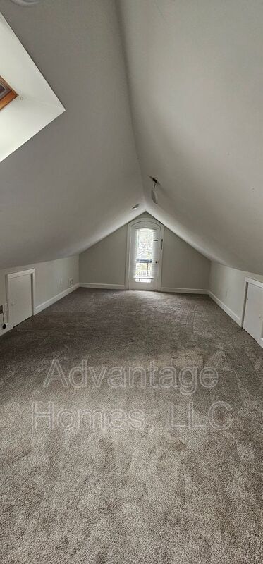 Building Photo - 4523 Wyoming St