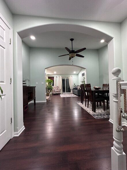 Building Photo - 3169 Saganashkee Ln