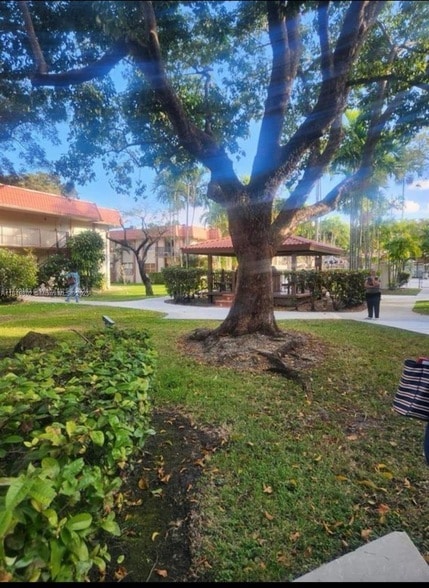 Building Photo - 10401 SW 108th Ave