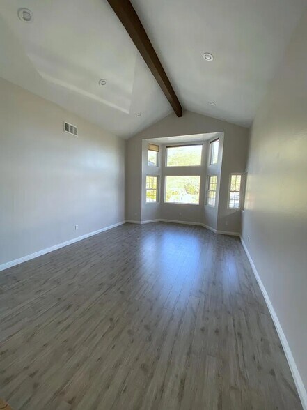 Building Photo - 13704 Quinton Rd