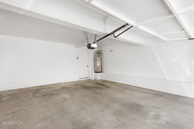 Building Photo - 4220 Lost Hills Rd