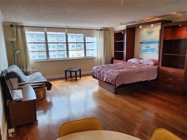 Building Photo - 251 174th St