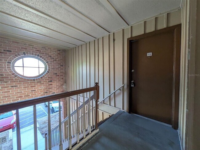 Building Photo - 562 Flemming Way