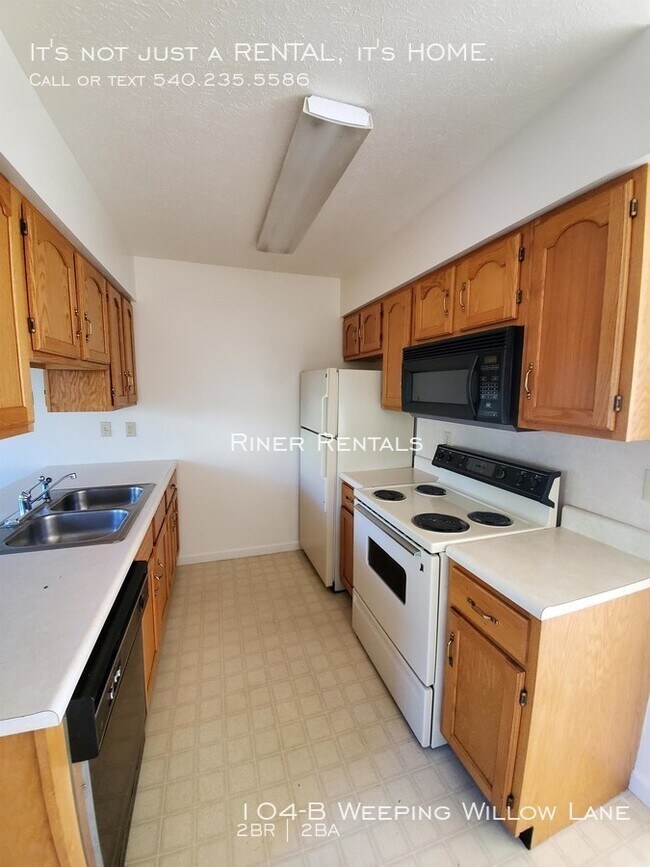Building Photo - 104 Weeping Willow Ln