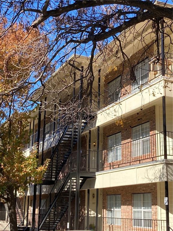 Building Photo - 2100 San Gabriel St