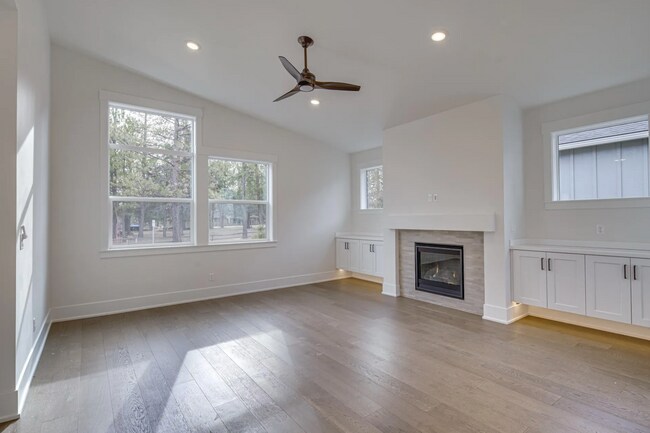 Building Photo - 62685 McClain Dr
