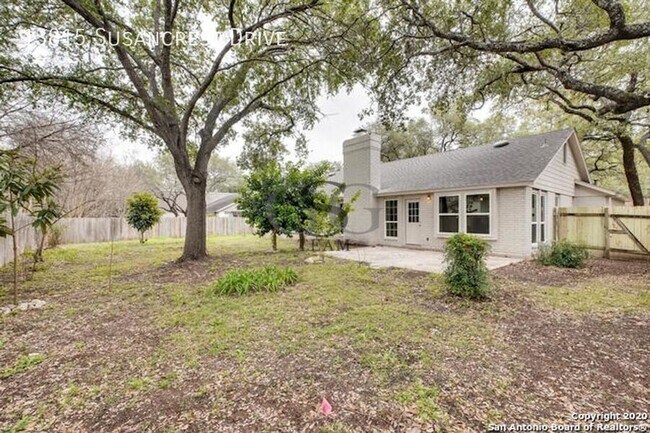 Building Photo - 13815 Susancrest Dr