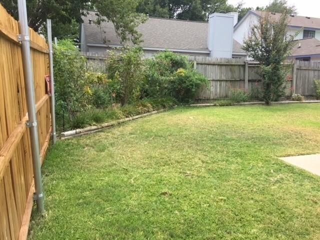 Building Photo - 4748 Bracken Dr