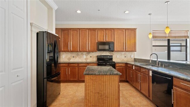 Building Photo - 9866 Lake District Ln