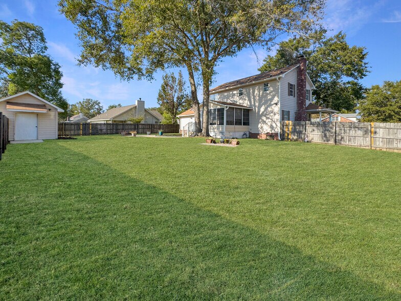 backyard - 7900 Elderberry Cir