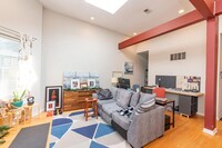 Building Photo - 1 bedroom in Chicago IL 60613