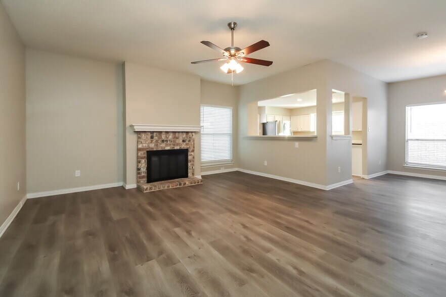 Building Photo - 8506 Deer Meadow Dr