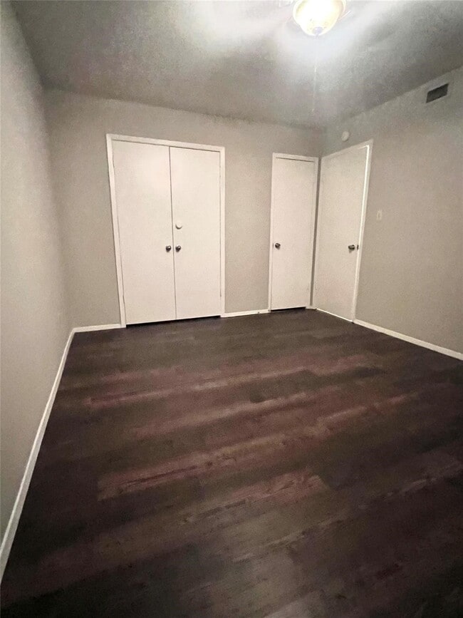 Building Photo - 119 Lazy Ln
