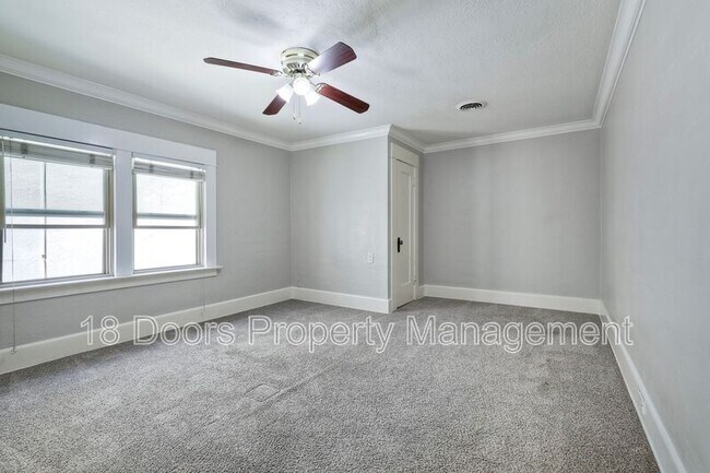 Building Photo - 4052 Albatross St
