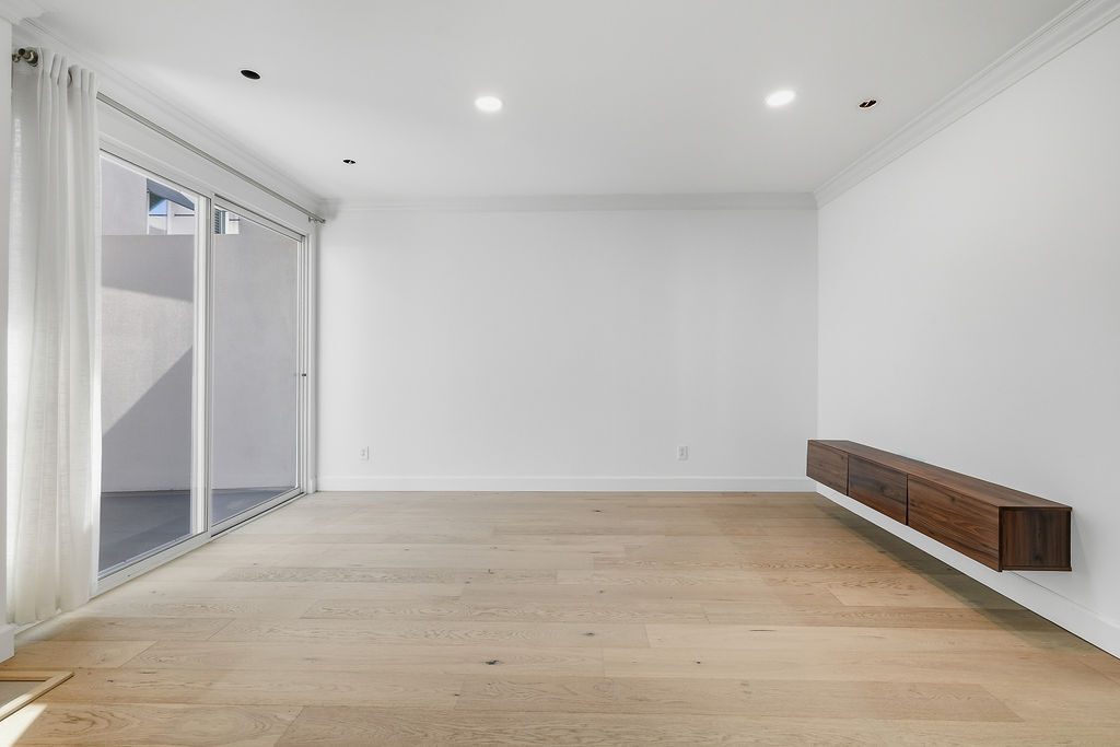 Building Photo - 501 Herondo St