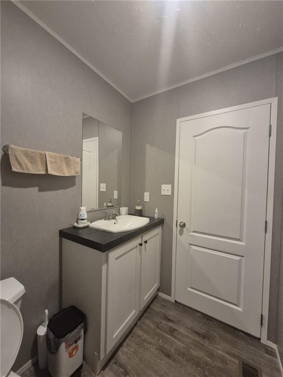 Building Photo - 6017 Whispering Pines