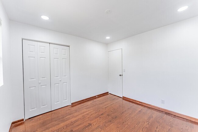 Building Photo - 22819 Davy Ct