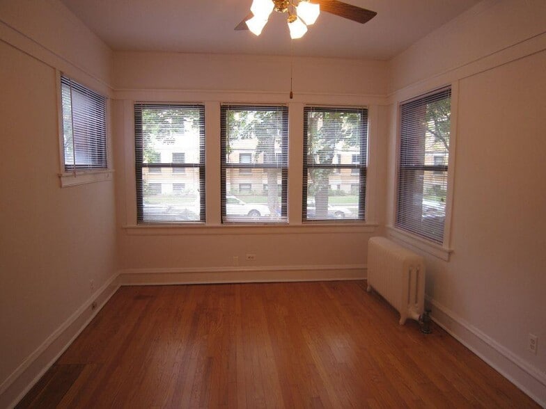 Building Photo - 1474 W Byron St