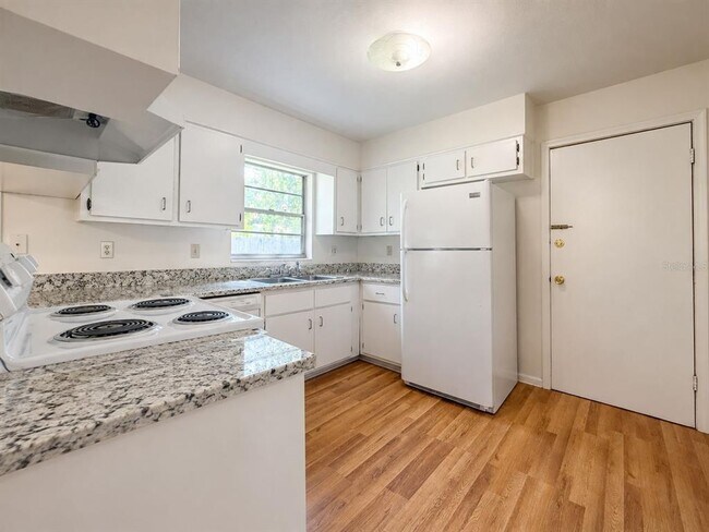 Building Photo - 5631 NW 29th St