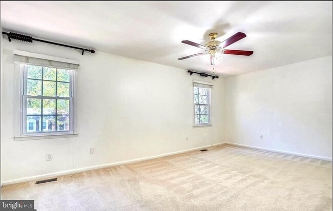 Building Photo - 3151 Borge St